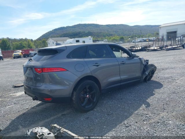 2017 JAGUAR F-PACE SADCJ2BV5HA492856 Photo 3