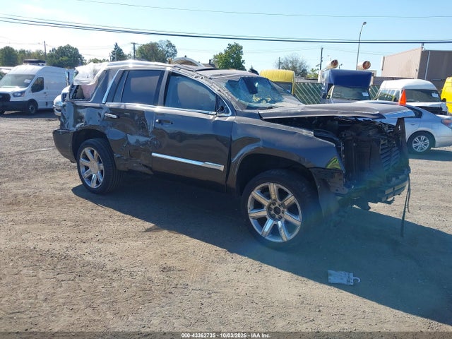 2015 CADILLAC ESCALADE 1GYS4MKJ4FR668599 Photo 0