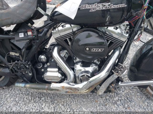 2016 HARLEY-DAVIDSON FLHX 1HD1KBM19GB686436 Photo 7