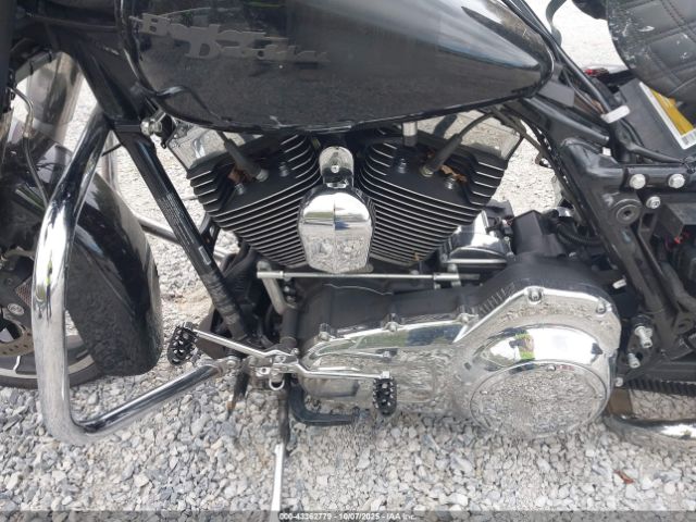 2016 HARLEY-DAVIDSON FLHX 1HD1KBM19GB686436 Photo 8