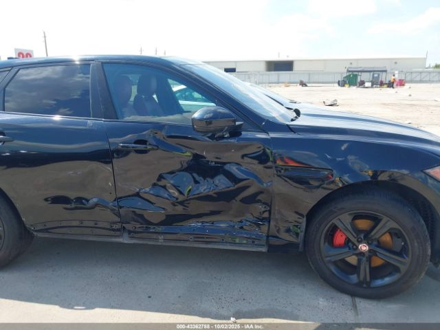 2017 JAGUAR F-PACE SADCM2BV4HA054689 Photo 5