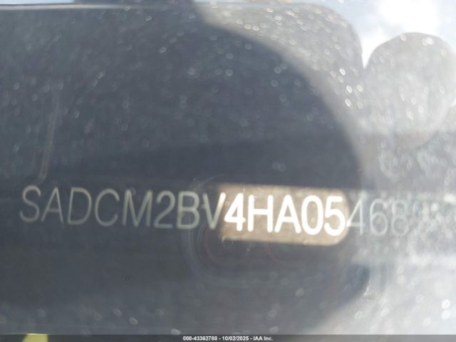 2017 JAGUAR F-PACE SADCM2BV4HA054689 Photo 8