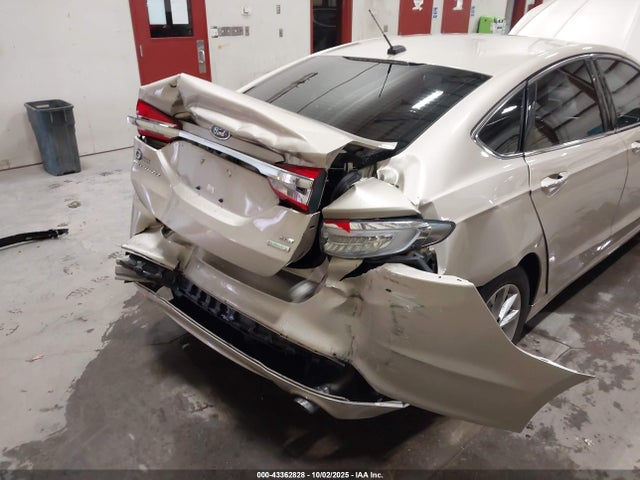 3FA6P0HD2HR400673 Ford Fusion