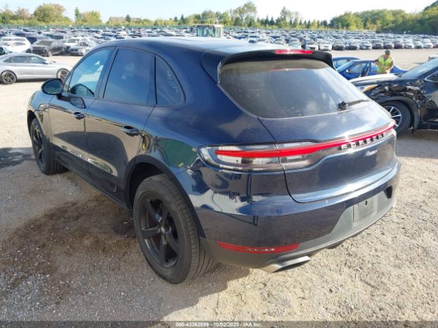 2021 PORSCHE MACAN WP1AA2A58MLB07808 Photo 2