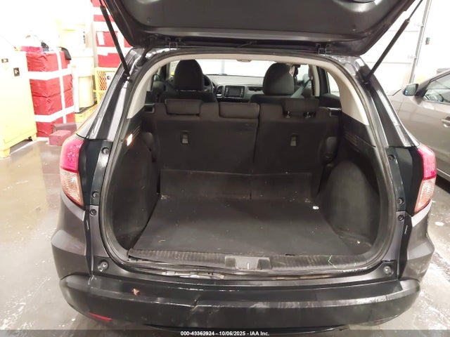 3CZRU5H34GM735248 Honda HR-V LX