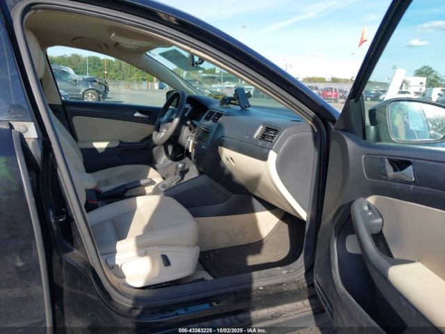 2014 VOLKSWAGEN JETTA 3VWD17AJ2EM417586 Photo 4