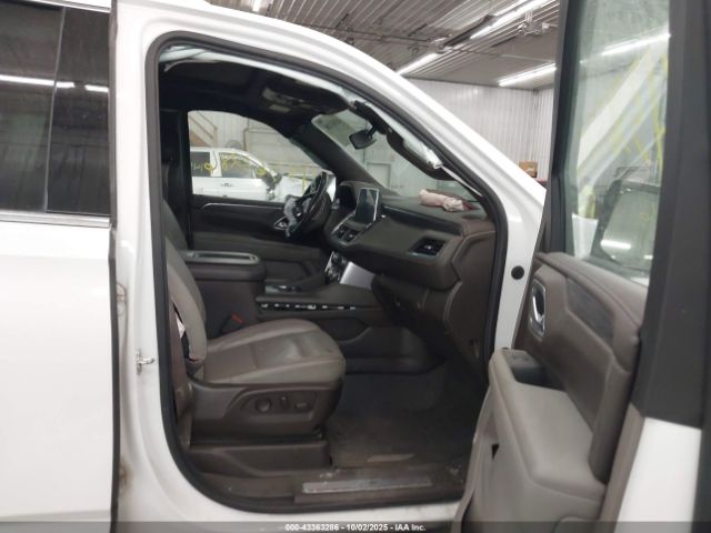 2021 GMC YUKON XL 1GKS2GKD8MR129850 Photo 4