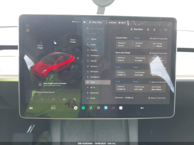 2024 TESLA MODEL Y 7SAYGDEDXRF212195 Photo 6