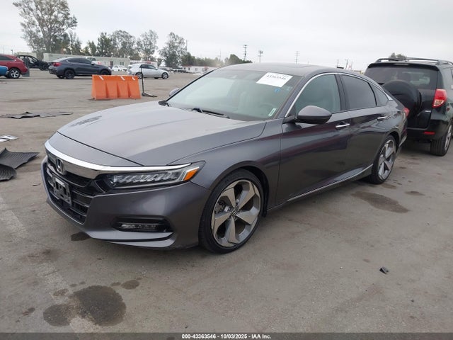 Honda l15be 2018 1HGCV1F90JA037668 Image 2