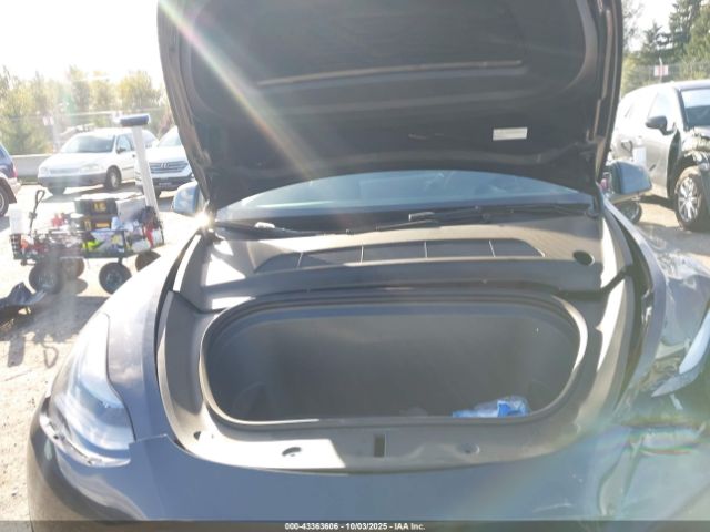 2024 TESLA MODEL Y 7SAYGDED3RF183932 Photo 9