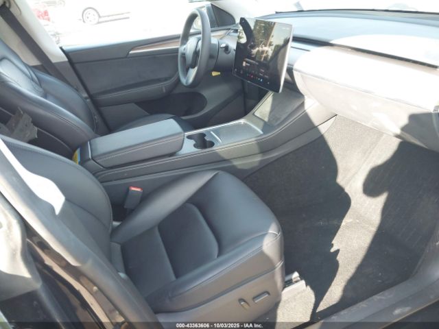 2024 TESLA MODEL Y 7SAYGDED3RF183932 Photo 4