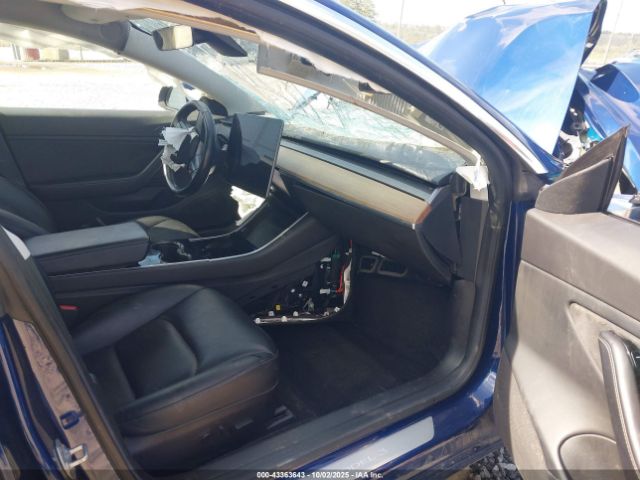 2018 TESLA MODEL 3 5YJ3E1EB9JF063745 Photo 4
