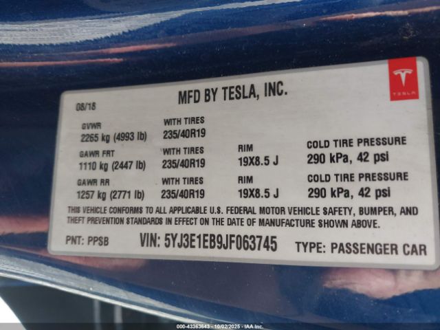 2018 TESLA MODEL 3 5YJ3E1EB9JF063745 Photo 8
