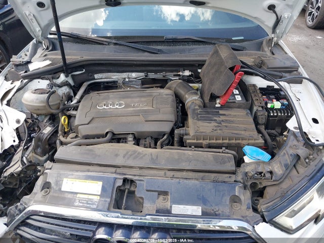 2018 AUDI A3 WAUB8GFF6J1000941 Photo 9