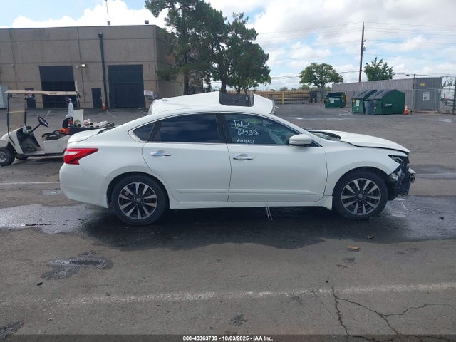 1N4AL3AP2HC250963 Nissan Altima 2.5 Sv