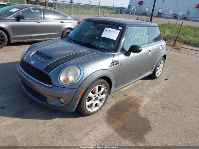 2009 MINI COOPER S WMWMF73509TT96066 Photo 1
