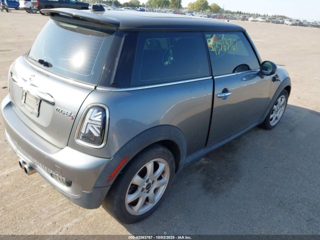 2009 MINI COOPER S WMWMF73509TT96066 Photo 3