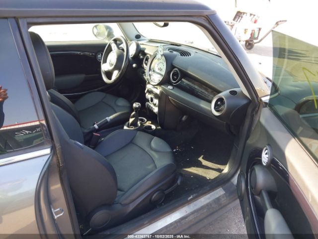 2009 MINI COOPER S WMWMF73509TT96066 Photo 4
