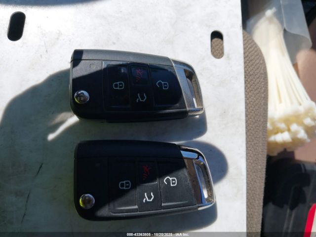 2019 VOLKSWAGEN GOLF GTI 3VW5T7AUXKM024813 Photo 10