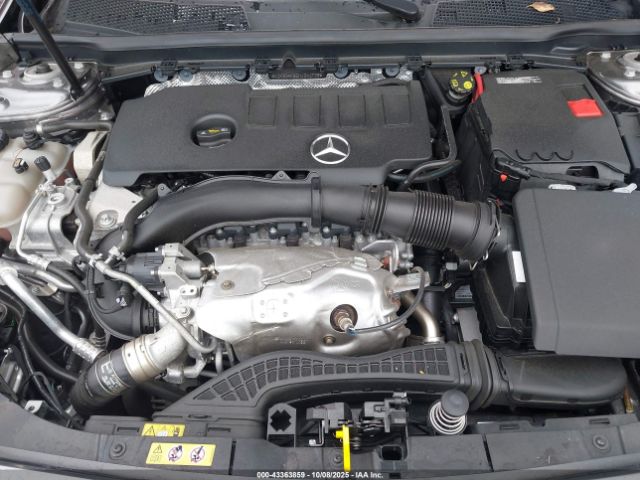2022 MERCEDES-BENZ A 220 W1K3G4FB2NJ341738 Photo 9