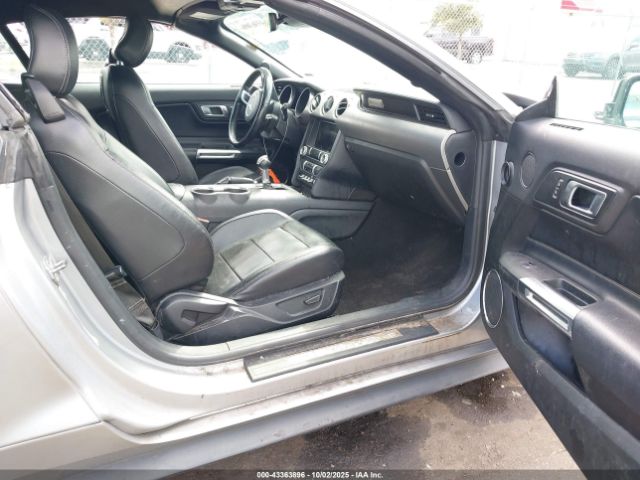 2021 FORD MUSTANG 1FATP8UH3M5104956 Photo 4