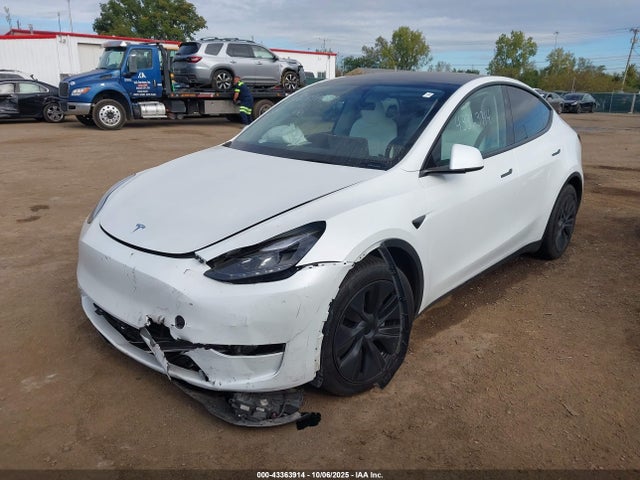 2025 TESLA MODEL Y 7SAYGAEE0SF223994 Photo 1