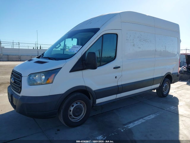 43363917 :رقم المزاد ، 1FTYR2XMXFKA99999 vin ، 2015 Ford Transit-250 مزاد بيع