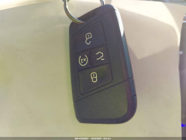 2024 VOLKSWAGEN TIGUAN 3VVCB7AXXRM069625 Photo 10