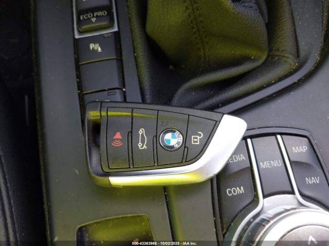 2019 BMW X1 WBXHT3C52K5L90739 Photo 10