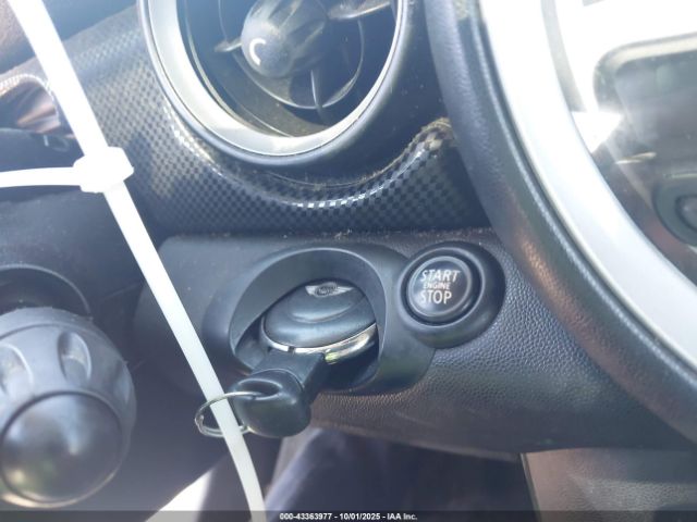 2012 MINI COOPER S WMWSV3C50CT387216 Photo 10