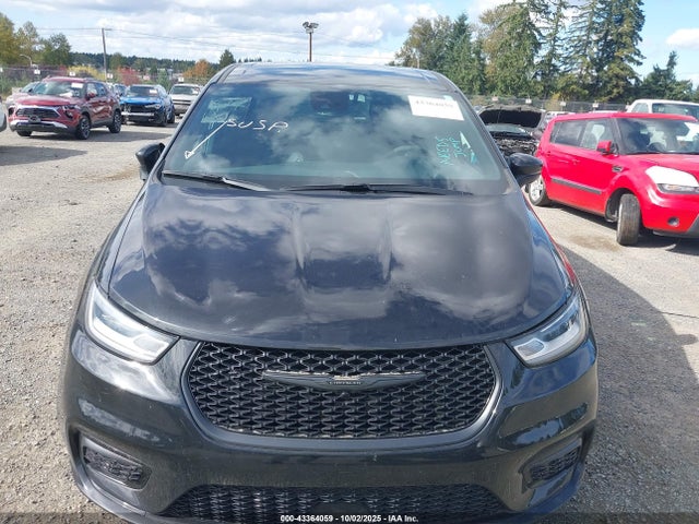 Chrysler 2022 2022 2C4RC1L72NR209427 Image 13