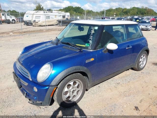 2005 MINI COOPER WMWRC335X5TK61260 Photo 1