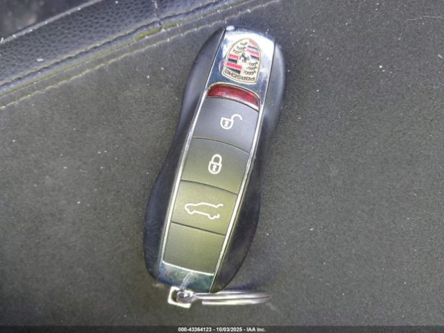 2015 PORSCHE MACAN WP1AB2A5XFLB66178 Photo 10