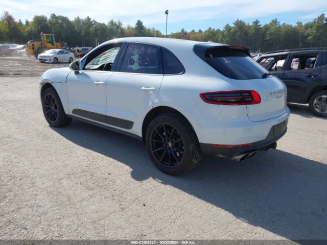 2015 PORSCHE MACAN WP1AB2A5XFLB66178 Photo 2