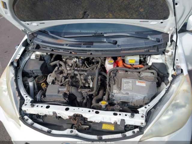 2012 TOYOTA PRIUS C JTDKDTB34C1025729 Photo 9