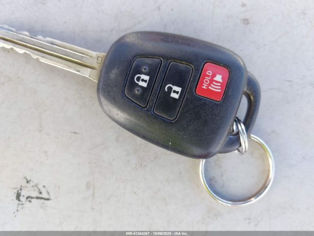 2012 TOYOTA PRIUS C JTDKDTB34C1025729 Photo 10