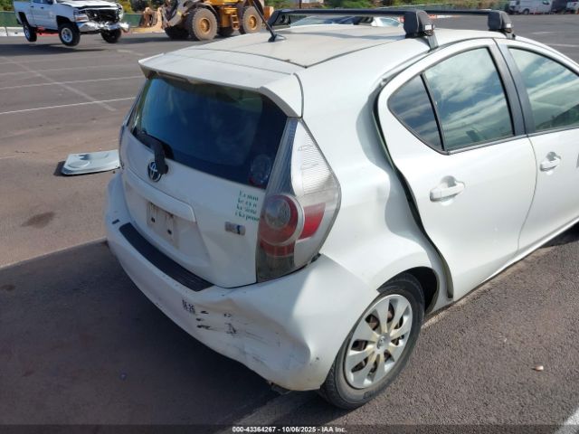 2012 TOYOTA PRIUS C JTDKDTB34C1025729 Photo 5