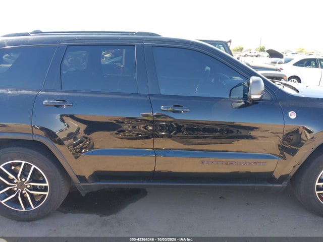 1C4RJFLG1KC733546 Jeep Grand Cherokee