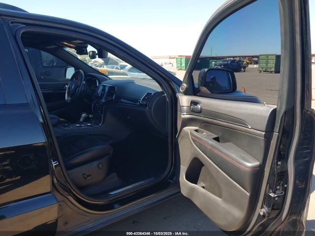1C4RJFLG1KC733546 Jeep Grand Cherokee