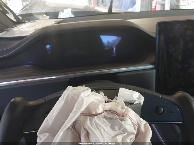 Продаж на аукціоні авто 2023 Tesla Model X Dual Motor All-wheel Drive/standard Range, vin: 7SAXCBE53PF381282, номер лоту: 43364448