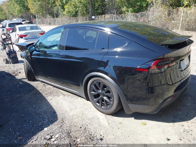 2023 TESLA MODEL X 7SAXCBE53PF381282 Photo 2