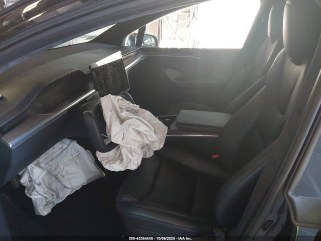 2023 TESLA MODEL X 7SAXCBE53PF381282 Photo 4