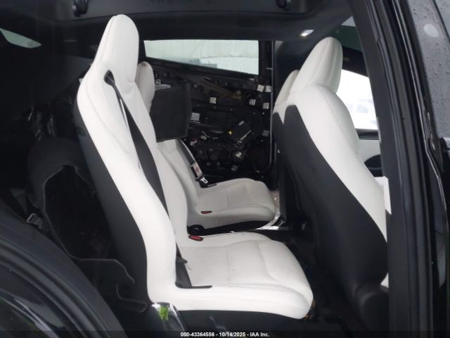 2024 TESLA MODEL X 7SAXCBE63RF440021 Photo 7