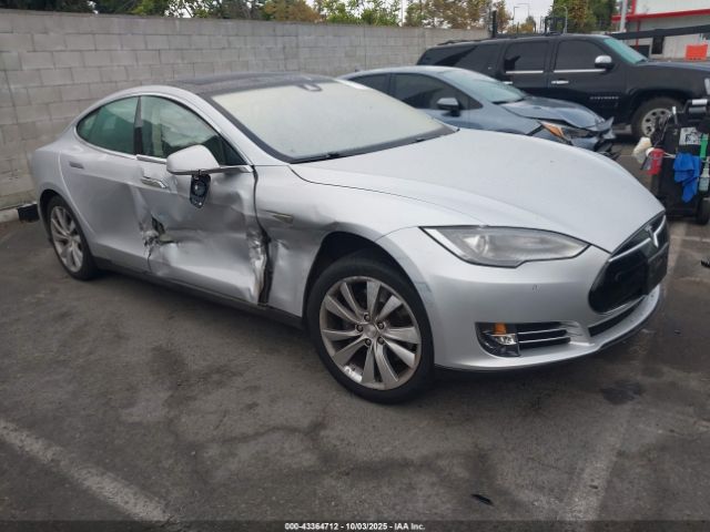 2015 TESLA MODEL S 5YJSA1S15FFP73042 Photo 0