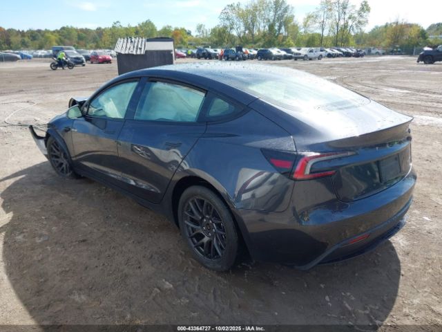 2025 TESLA MODEL 3 5YJ3E1EB3SF877455 Photo 2