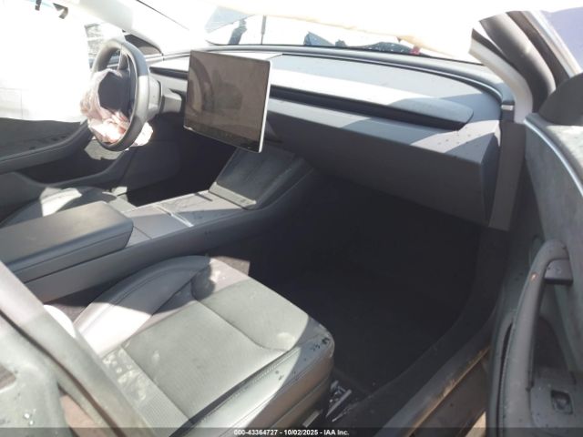 2025 TESLA MODEL 3 5YJ3E1EB3SF877455 Photo 4