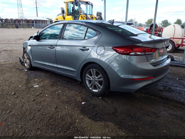 2018 HYUNDAI ELANTRA KMHD84LF8JU557648 Photo 2