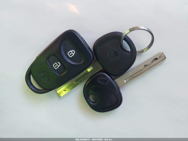 Hyundai 2017 2017 KMHCT4AE9HU224146 Image 11