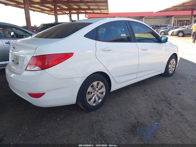 Hyundai 2017 2017 KMHCT4AE9HU224146 Image 4