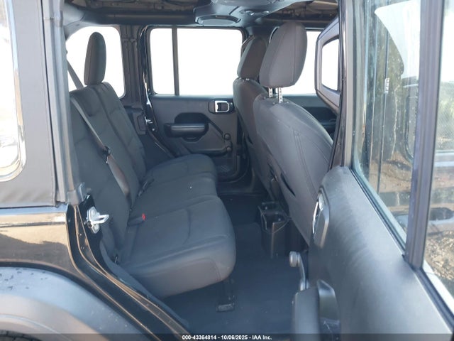 Jeep Wrangler 2018 1C4HJXDG9JW154091 Image 8